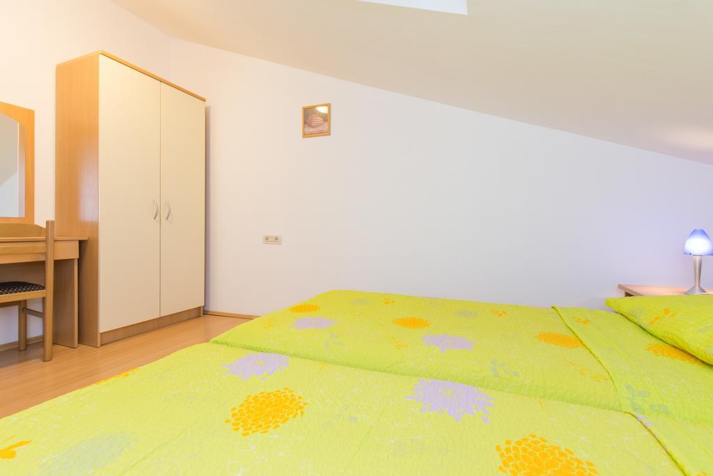Apartments Ada Baska  Exterior photo