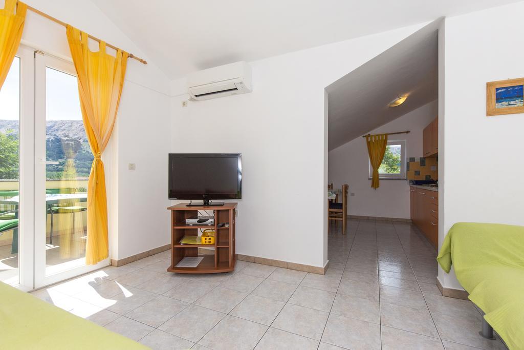Apartments Ada Baska  Exterior photo